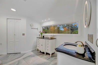 Welcome to this beautifully maintained 4 bed, 3 bath property - photo 53