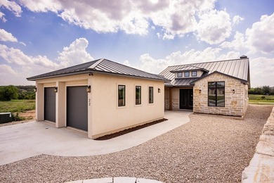 (private lake, pond, creek) Home For Sale in Kerrville Texas