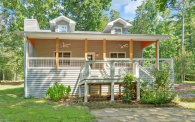Lake Home For Sale in Hartwell, Georgia