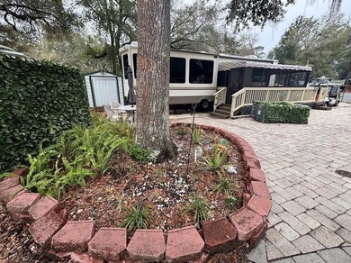 DEEDED LOT - FULL TIME OR PART TIME! Great location! PACK YOUR - photo 3