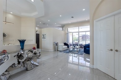 This is where privacy meets presence. A lakefront setting, a - photo 11