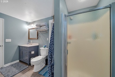 Spotlessly clean four bedroom, two bath home located a few quick - photo 14