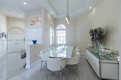 This is where privacy meets presence. A lakefront setting, a - photo 16