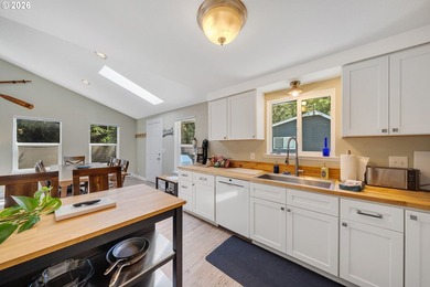 Spotlessly clean four bedroom, two bath home located a few quick - photo 21