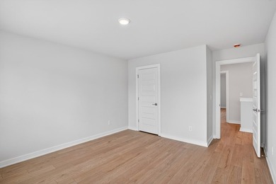 Kathleen Floor Plan - Lot 40 | Move-In Ready | Corner Lot - photo 26
