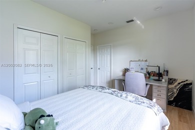 This is where privacy meets presence. A lakefront setting, a - photo 41