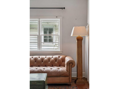 Charming 2 bedroom, 1 bath cottage on a quiet one way street - photo 7