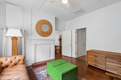 Charming 2 bedroom, 1 bath cottage on a quiet one way street - photo 10