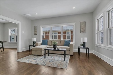 Stunning newly renovated home located in the heart of Newport - photo 11