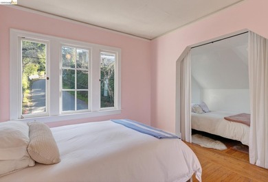 Enjoy dramatic sunsets from this special Berkeley Hills home - photo 14