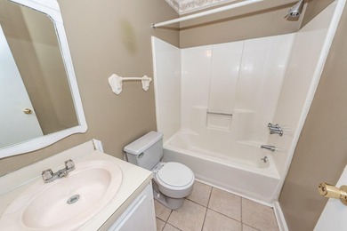 Perfect for first-time buyers or savvy investors!Welcome to this - photo 15