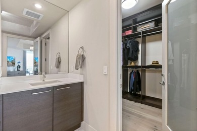 On the 16th floor of Water Club, this impeccably maintained - photo 16