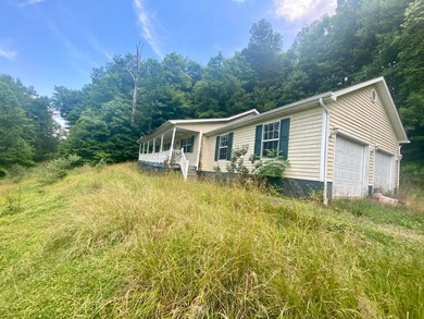 Lake Washington Home For Sale in Hurricane West Virginia