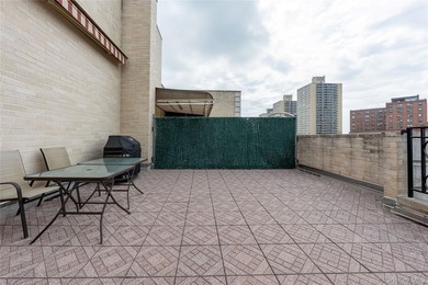 Experience luxury penthouse living in the heart of Rego Park! - photo 22