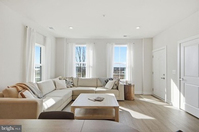 $5,000 CLOSING COST INCENTIVE with an acceptable offer - making - photo 3