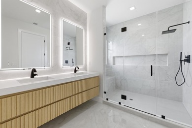 Introducing a newly built 3-bedroom, 3.5-bath luxury townhome in - photo 23
