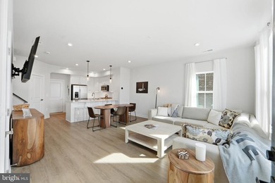 $5,000 CLOSING COST INCENTIVE with an acceptable offer - making - photo 5