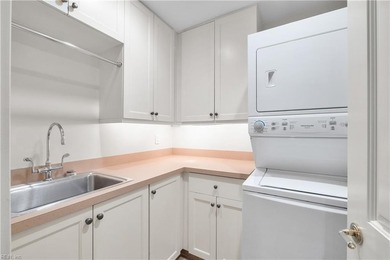Welcome to this Oceanside, Mid-Century Modern, 3 bed 4.5 bath - photo 26