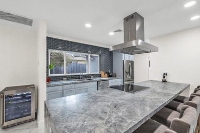 Stunning Imperial Point Home in a Prime Northeast Fort - photo 11
