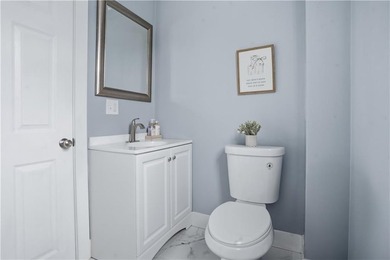 Stunning fully remodeled 2-family home in Middletown, offering - photo 11