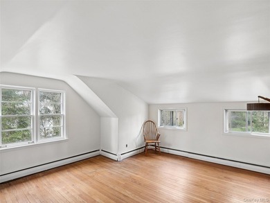 New to the market is 20 Cherry Lane in Huntington, an expansive - photo 13