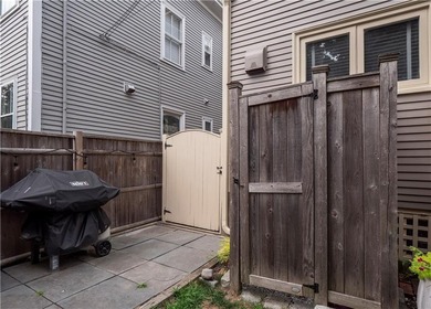 Tucked off Kay St, this side by side two family home is a - photo 23