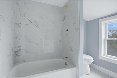 Stunning fully remodeled 2-family home in Middletown, offering - photo 27