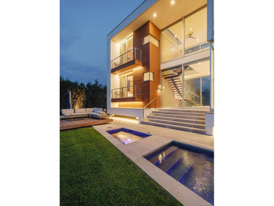 Cutchogue Showstopper. Perched atop a 55-foot bluff overlooking - photo 38