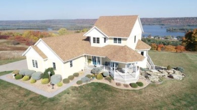 Mississippi River - Clayton County Home For Sale in Garnavillo Iowa