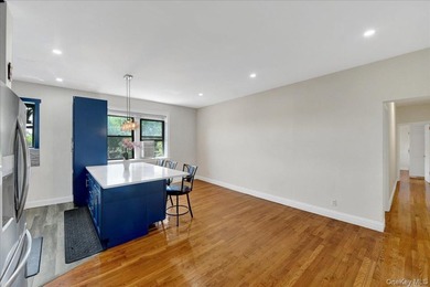 Beautiful Two-Bedroom Gem in the Heart of Pelham Manor! Located - photo 5