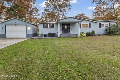 (pending lake) Home For Sale in Crossville Tennessee