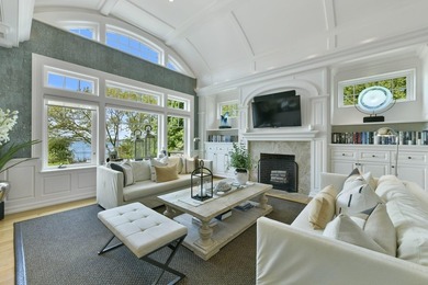EXCEPTIONAL WATERFRONT ESTATE with 2.29 acres of land, a DOCK - photo 13