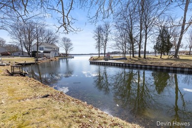 Tucked along 64 feet of private channel frontage with direct - photo 10