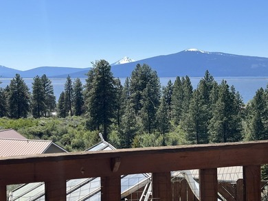 Awesome three-level 2 bed/ 2 bath home with stunning mountain - photo 5