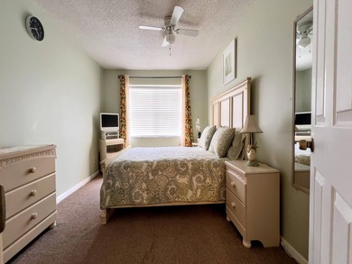Stunning 1/1 comes furnished or unfurnished, ideal Sunrise - photo 9