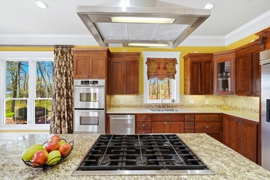 WELCOME TO AN UNPARALLELED LUXURY WATERFRONT ESTATE ON LAKE - photo 11