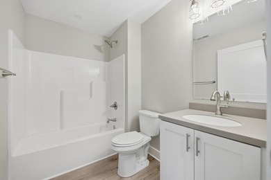 Your lakefront condominium awaits! Brand new and ready for you - photo 23