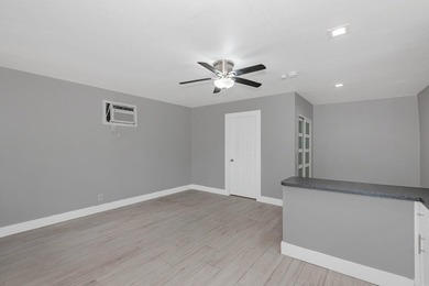 Discover this charming 3-bedroom, 2-bathroom single-family - photo 29