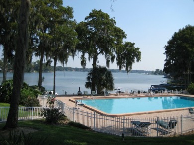 Lake Condo For Sale in Maitland, Florida
