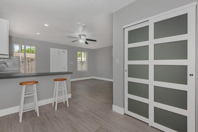 Discover this charming 3-bedroom, 2-bathroom single-family - photo 33