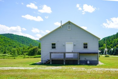 (private lake, pond, creek) Home For Sale in Granville Vermont