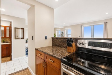 Experience coastal luxury in this beautifully appointed - photo 6