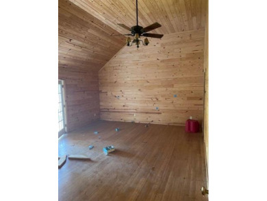Lake Front Lodge with Guest House SOLD - photo 16