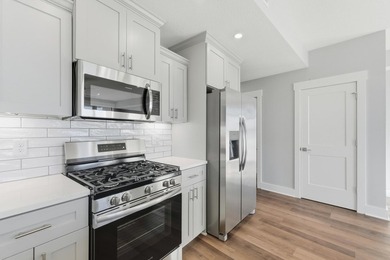 Your lakefront condominium awaits! Brand new and ready for you - photo 11