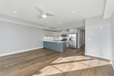 Your lakefront condominium awaits! Brand new and ready for you - photo 13