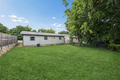 Investor opportunity! Don't miss your chance to own two homes - photo 13