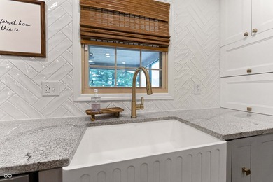 You won't want to miss this completely updated 4 bedroom 2.5 - photo 16