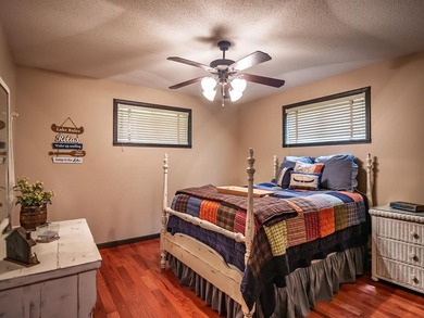 This house in move in ready. If you like hunting and fishing - photo 17