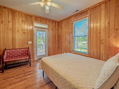 Wake up to the shimmer of Lake Marion every morning and end your - photo 19