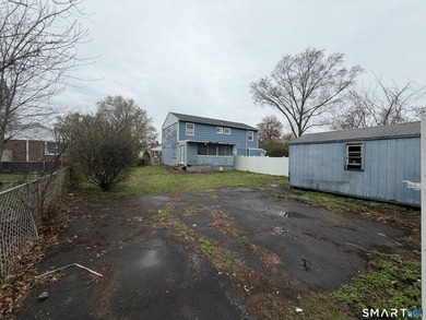 2 BR, 1 BA townhouse-style unit with great potential! Features - photo 19